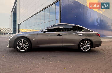 Седан Infiniti Q50 2018 в 