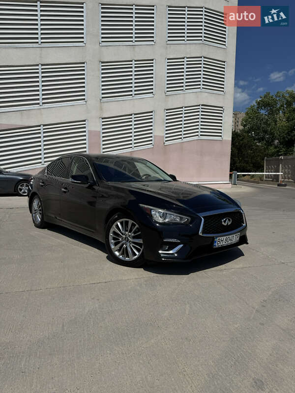 Infiniti Q50 2017