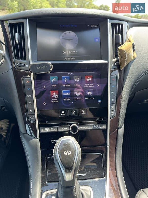 Седан Infiniti Q50 2017 в Одессе