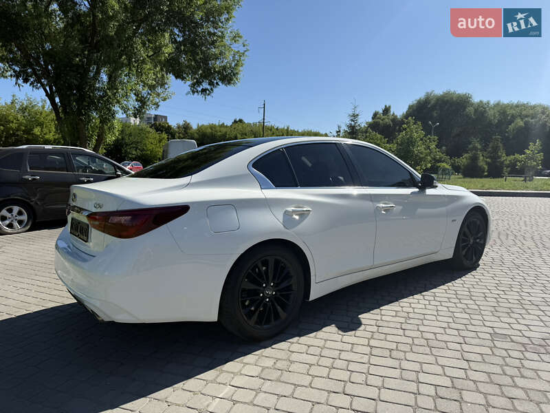 Седан Infiniti Q50 2018 в Львові