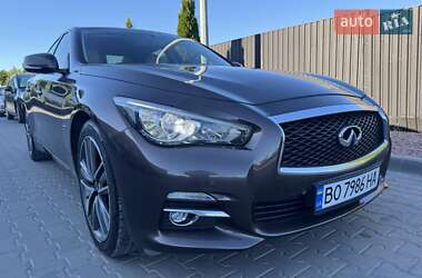 Седан Infiniti Q50 2015 в 