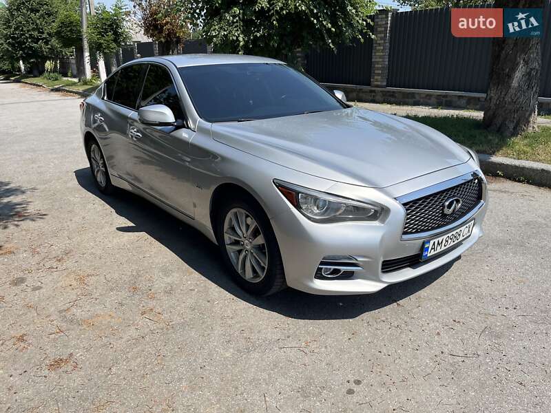 Седан Infiniti Q50 2017 в Житомире