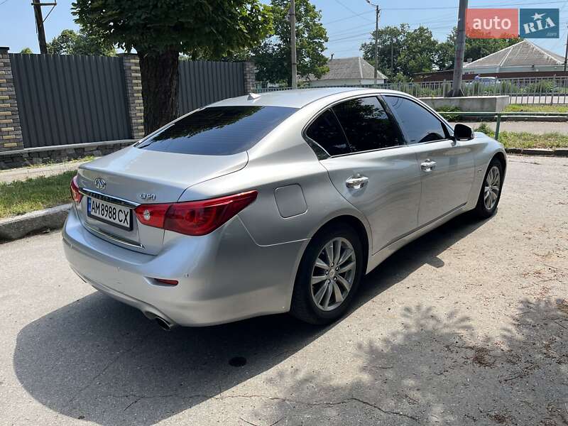 Седан Infiniti Q50 2017 в Житомире