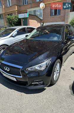 Седан Infiniti Q50 2015 в Полтаве