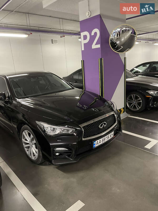 Infiniti Q50 2015