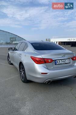 Седан Infiniti Q50 2016 в 