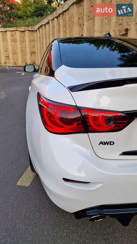 Седан Infiniti Q50 2016 в Одессе