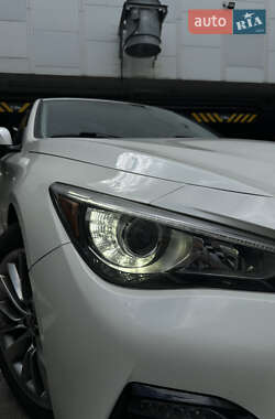 Седан Infiniti Q50 2017 в 