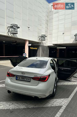 Седан Infiniti Q50 2017 в 