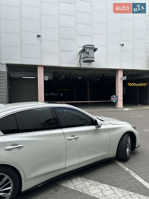 Седан Infiniti Q50 2017 в Києві