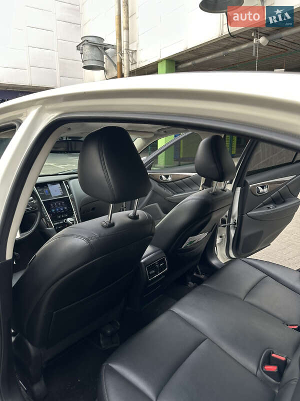 Седан Infiniti Q50 2017 в Києві