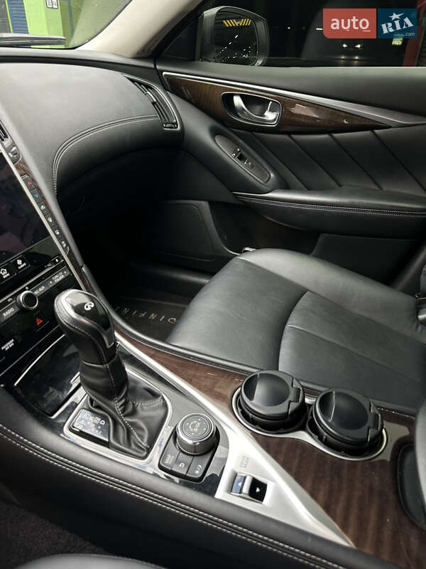 Седан Infiniti Q50 2017 в Києві