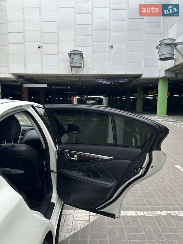 Седан Infiniti Q50 2017 в Києві