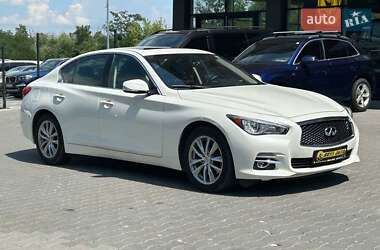 Седан Infiniti Q50 2016 в Чернівцях