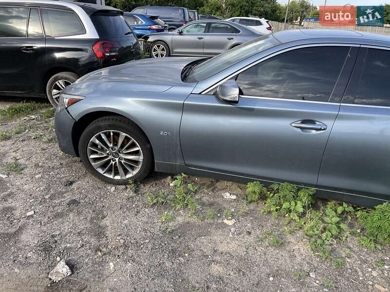 Седан Infiniti Q50 2017 в Киеве