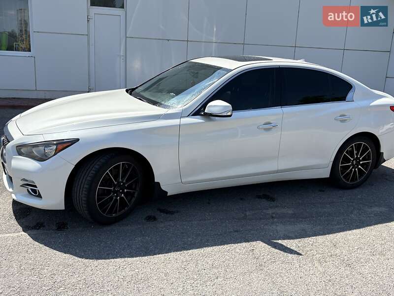 Седан Infiniti Q50 2017 в Кропивницькому