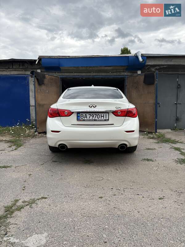 Седан Infiniti Q50 2017 в Кропивницькому