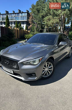 Седан Infiniti Q50 2015 в Киеве