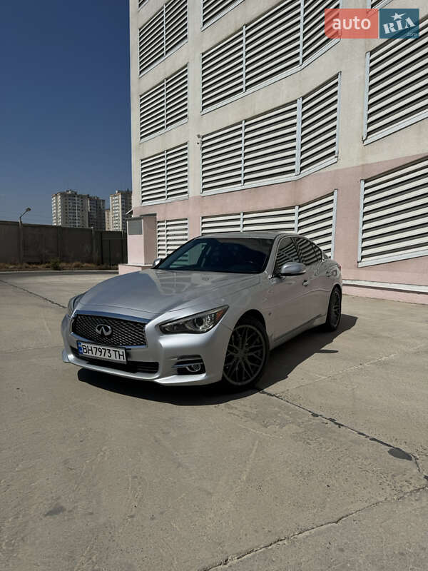 Infiniti Q50 2013