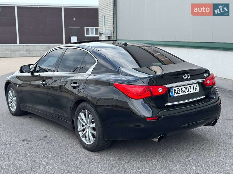 Седан Infiniti Q50 2016 в Вінниці
