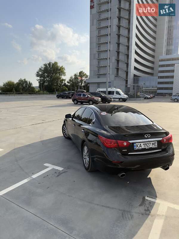 Седан Infiniti Q50 2014 в Києві