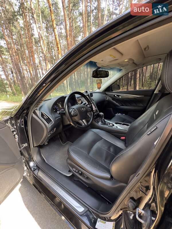Седан Infiniti Q50 2014 в Києві