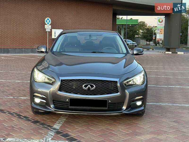 Седан Infiniti Q50 2016 в Одессе