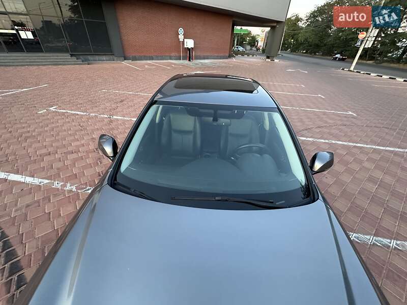 Седан Infiniti Q50 2016 в Одессе