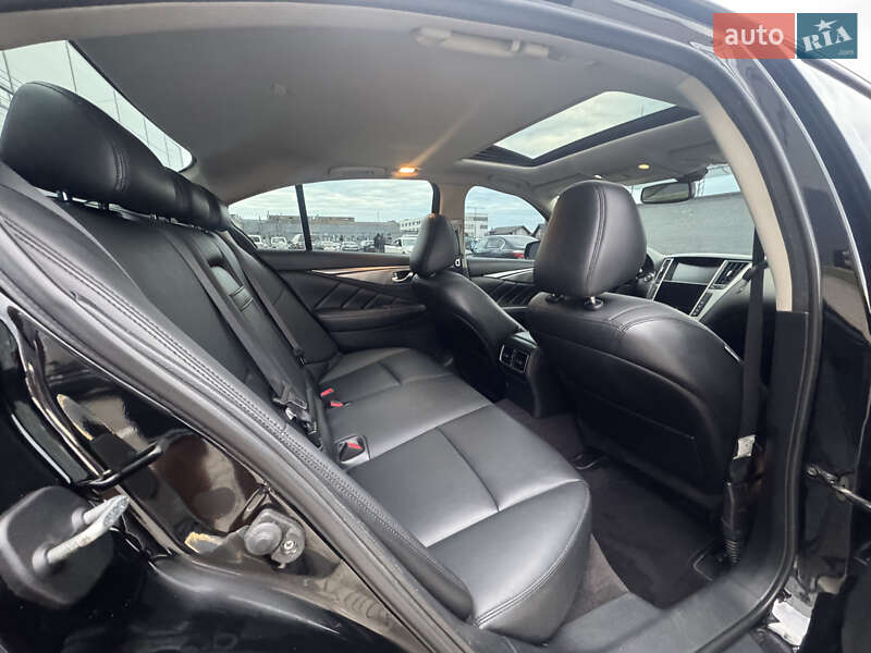 Седан Infiniti Q50 2017 в Ивано-Франковске фото 18 Седан Infiniti Q50 2017 в Ивано-Франковске