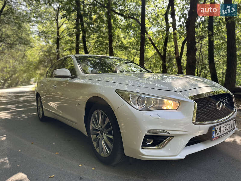 Infiniti Q50 2019