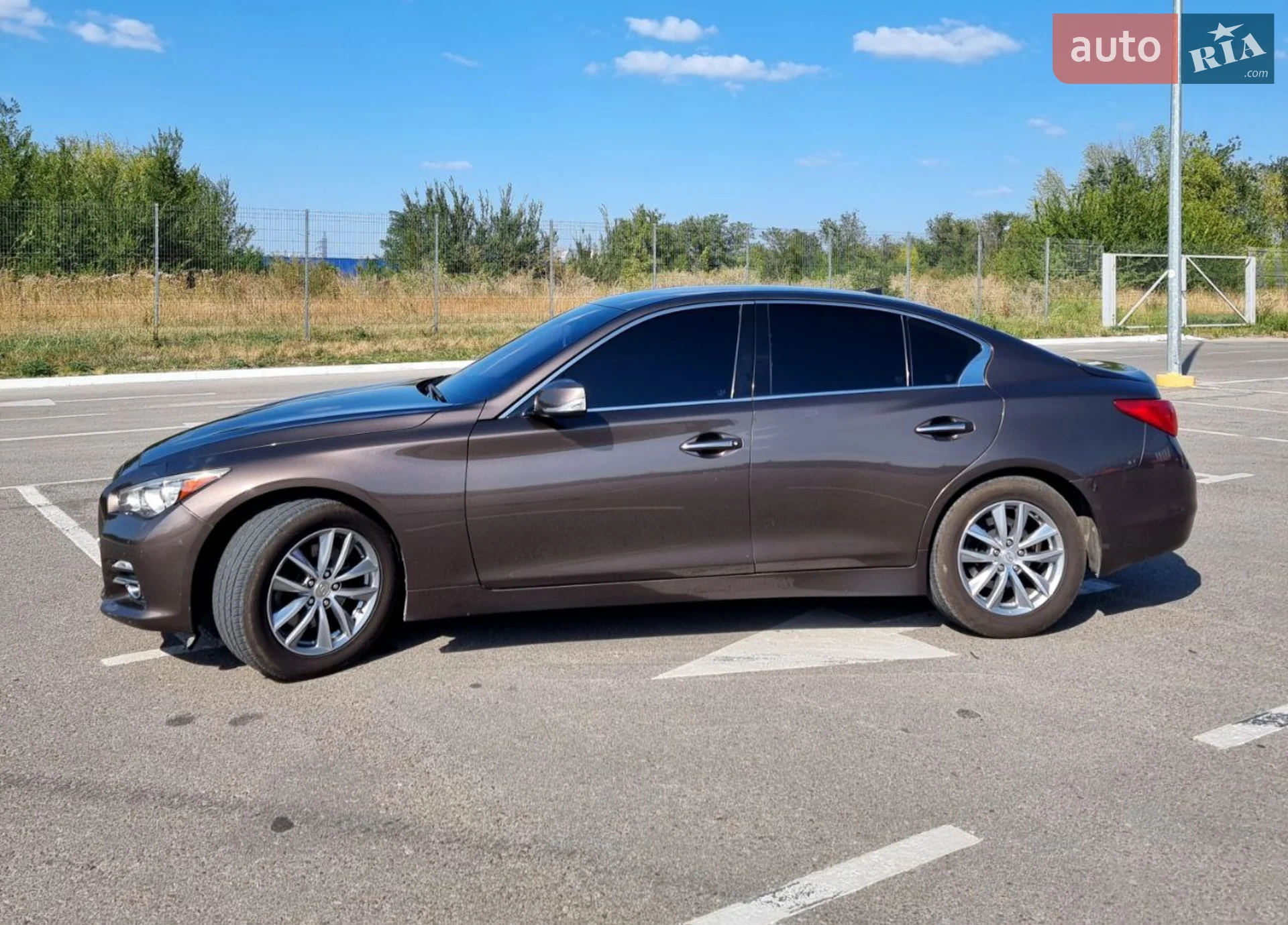 2015 Infiniti Q50 - фото 1