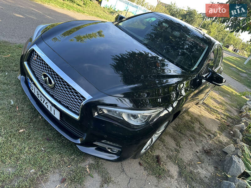 Infiniti Q50 2015