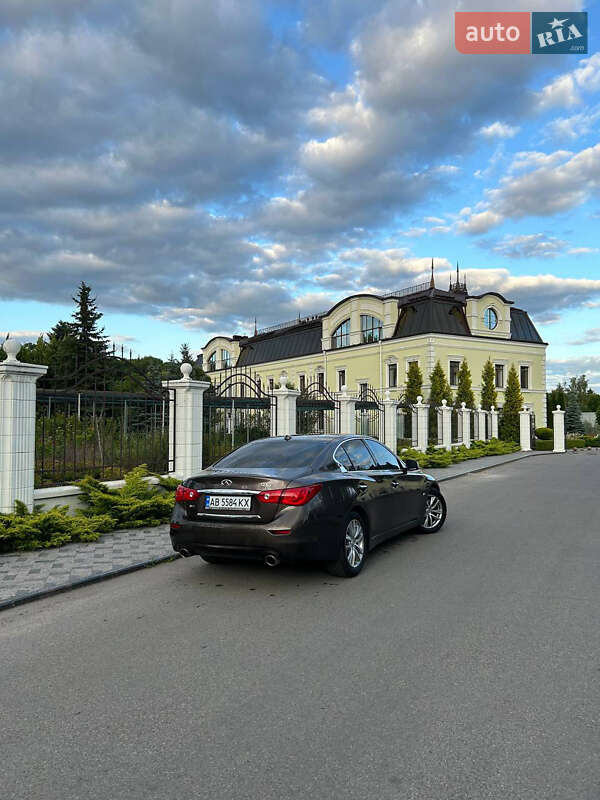 Седан Infiniti Q50 2015 в Києві