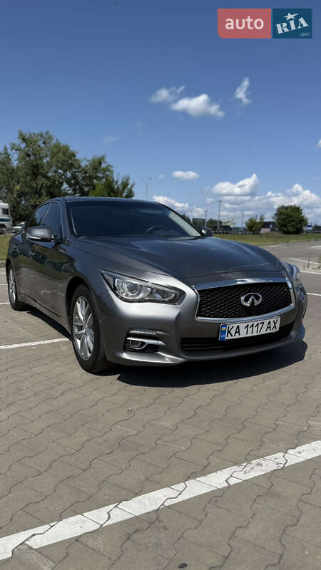 Infiniti Q50 2016