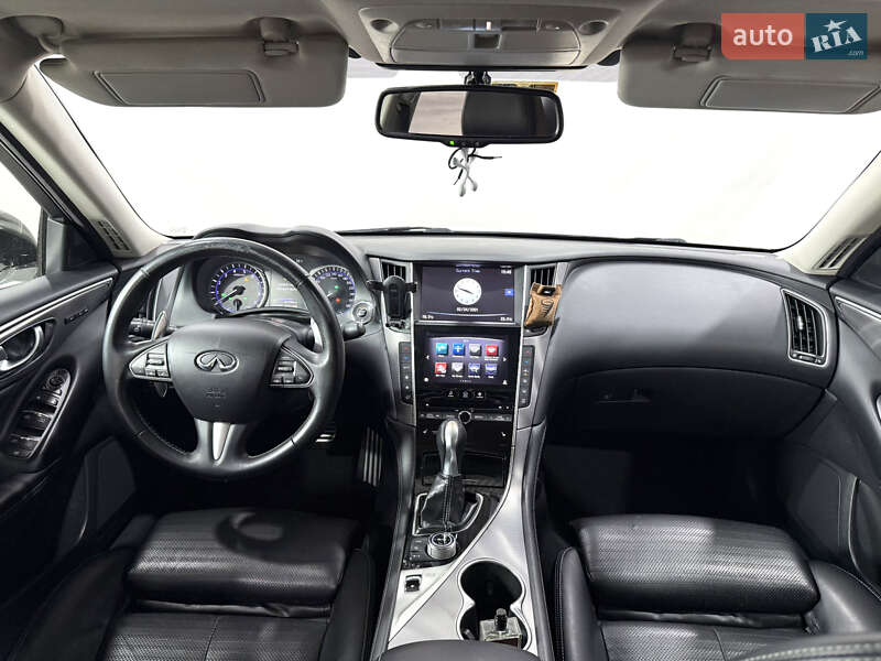 Седан Infiniti Q50 2016 в Одессе фото 21 Седан Infiniti Q50 2016 в Одессе