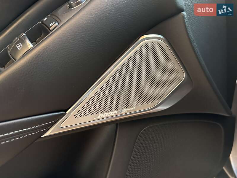 Седан Infiniti Q50 2017 в Дніпрі