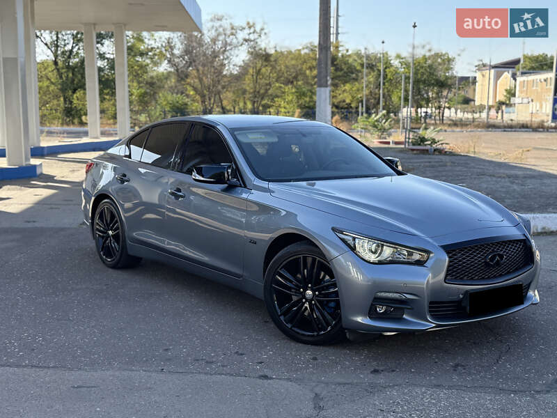 Infiniti Q50 2013