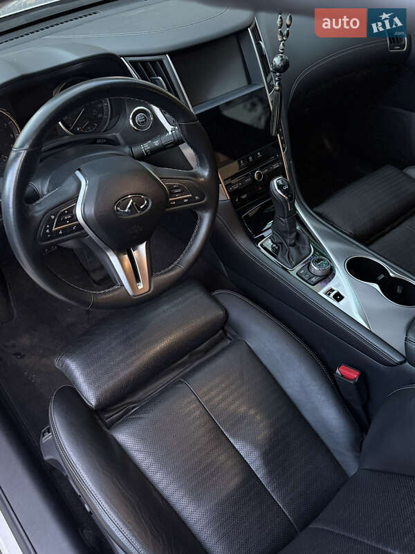 Седан Infiniti Q50 2019 в Львове