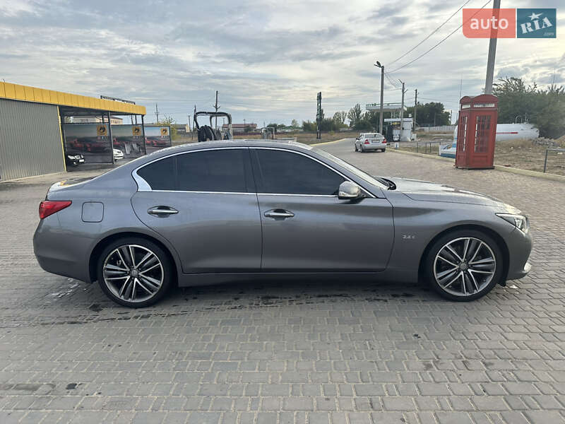 Седан Infiniti Q50 2014 в Білгороді-Дністровському