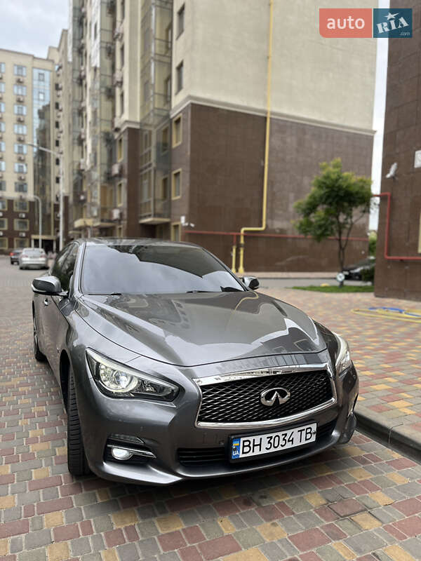 Infiniti Q50 2015