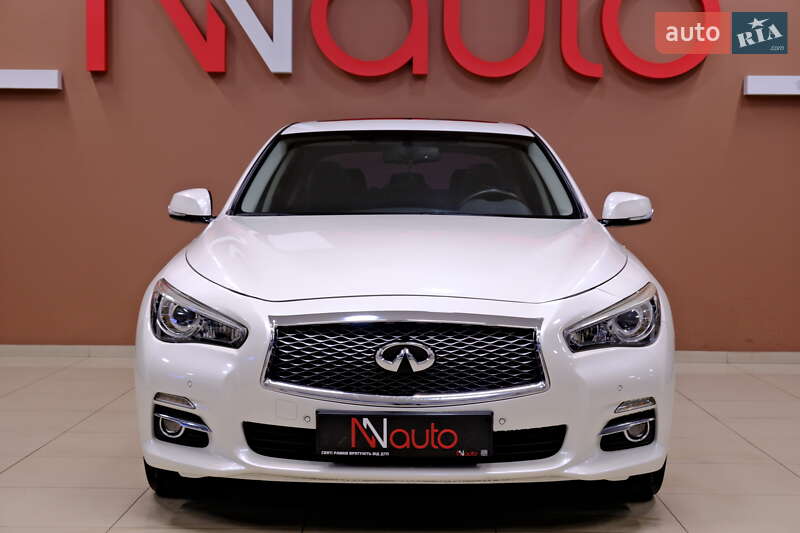 Седан Infiniti Q50 2015 в Одессе