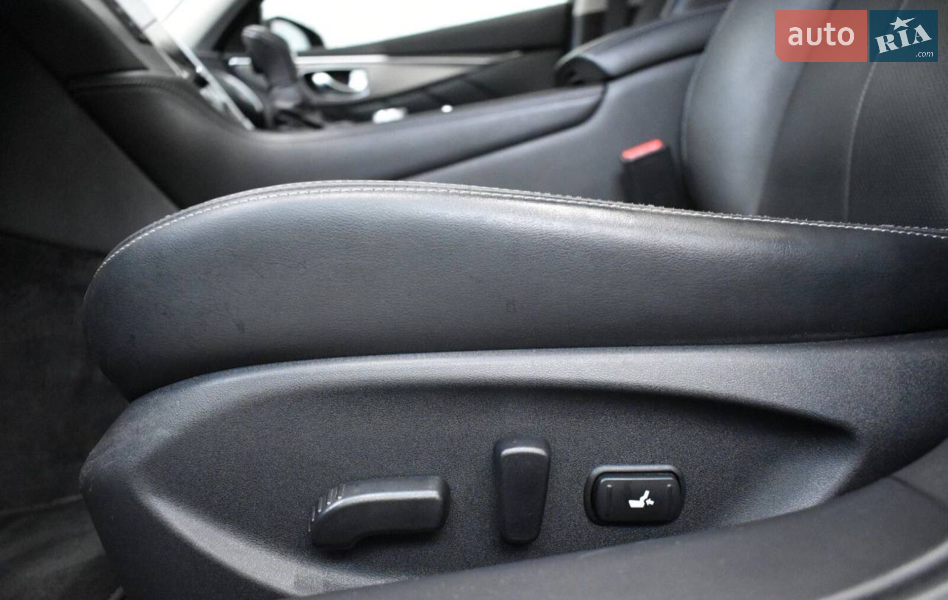 2017 Infiniti Q50 - мініатюра 7