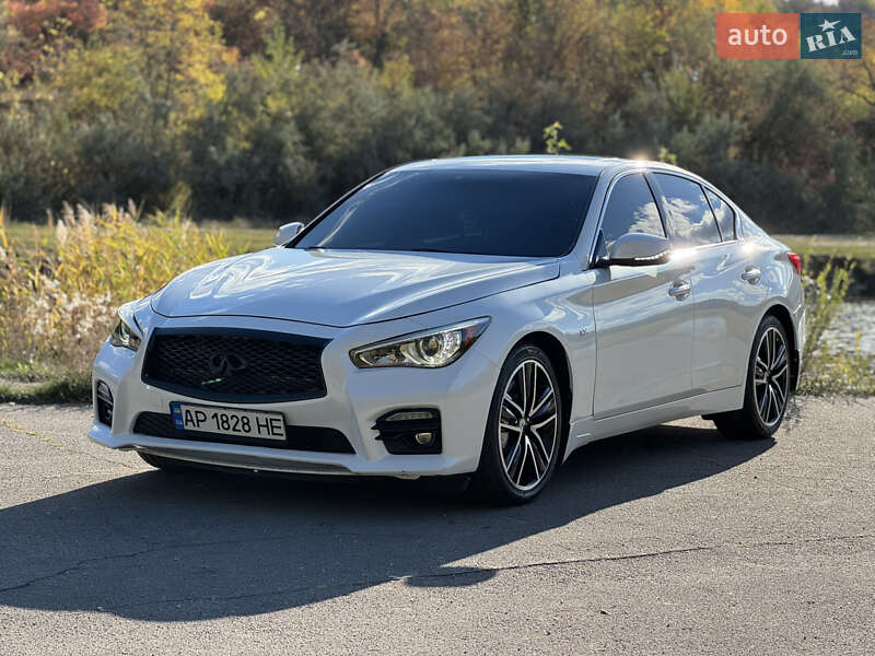 Infiniti Q50 2016