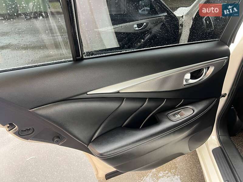 Седан Infiniti Q50 2015 в Харькове фото 19 Седан Infiniti Q50 2015 в Харькове