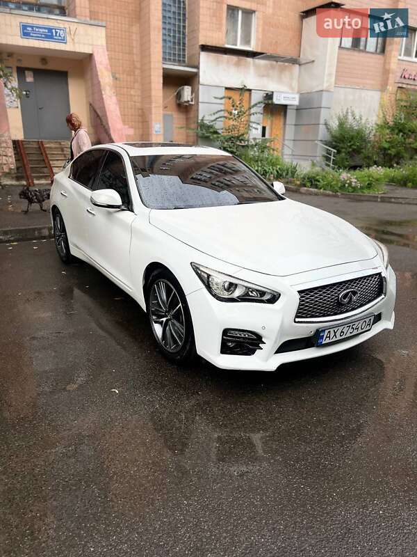 Седан Infiniti Q50 2015 в Харькове фото 2 Седан Infiniti Q50 2015 в Харькове