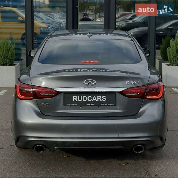 Седан Infiniti Q50 2017 в Кременчуге