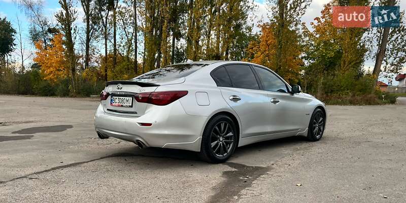 Седан Infiniti Q50 2015 в Львові
