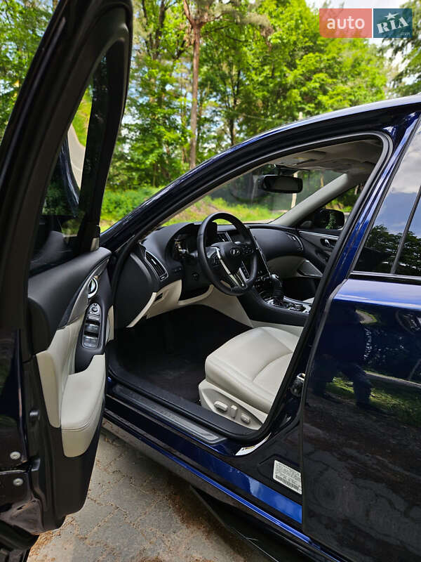 Седан Infiniti Q50 2023 в Львове фото 11 Седан Infiniti Q50 2023 в Львове