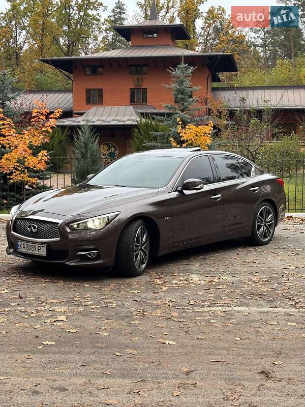 Седан Infiniti Q50 2014 в Киеве