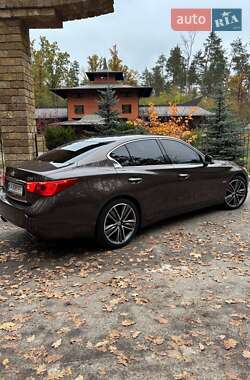 Седан Infiniti Q50 2014 в 